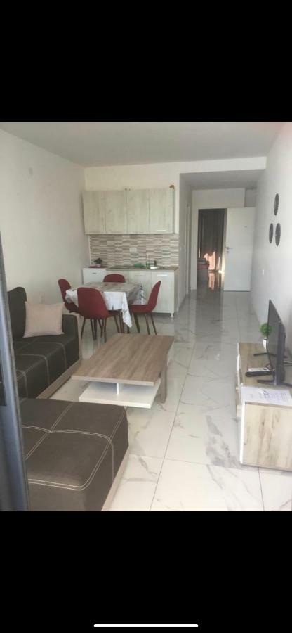 Sea Star Apartments Ulcinj Bagian luar foto